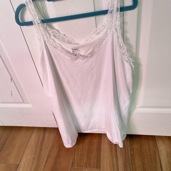 JUST MY SIZE Women's White Lace Tank Size 3X - Picture 2 of 4